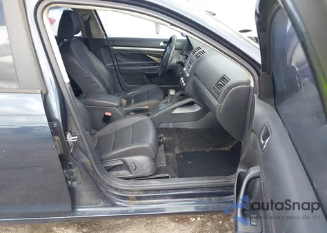 2010 Volkswagen Jetta Limited Edition from USA, damaged, VIN 3VWRX7AJ4AM155780